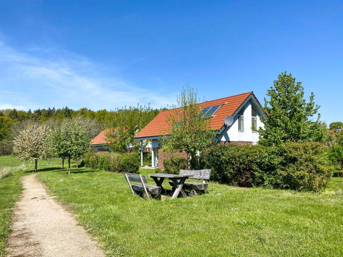 Ferienhaus Wiesengefluester W10 - Mit Sauna, Kamin Und Garten Röbel Exterior foto
